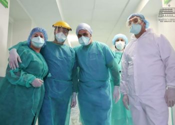 Fitojnë betejën me COVID-19 edhe 3 punonjës të stafit mjekësor! Tani 21 mjekë dhe infermierëve mund të punojnë pa frikë…me imunitet antikoronavirus