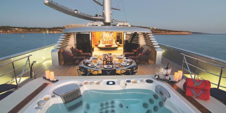 Një incident i rëndë në Portin e Durrësit: “Mihalët” e Shqipërisë (Video)