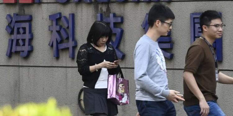 Prodhuesi më i madh i Iphone në botë do ndryshojë fokusin: Për 4 javë fillon prodhimi i ventilatorëve anti-Covid