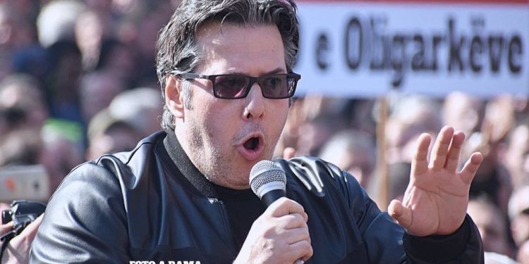 Paloku kërcënon Ramën nga bodrumet ku fshihet nga koronavirusi: Rama mund të trembi pulat e oborrit të tij në Surrel, por ne do ta shpupurisim brenda bunkierit të tij