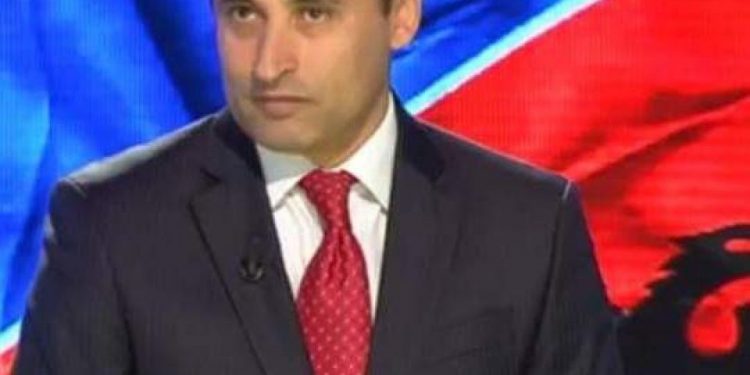 Ish- ambasadori Çejku: PD të mos bëhet pjesë e histerisë anti-amerikane! E turpshme të gjykohet nacionaliteti i atyre që përfaqësojnë Amerikën