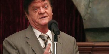 Lajm i hidhur për artin skenik: Ndërron jetë Gëzim Kruja aktori i njohur i humorit shkodran