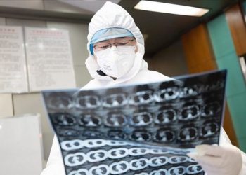 Kina regjistron ditën e parë pa viktima nga COVID-19, 32 raste të reja të importuara