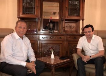 Behgjet Pacolli i përgjigjet Kurtit: Ç’janë këta marksistë që kërcënojnë Ramën se më strehoka mua?! Albin të kam hapur dyert e …