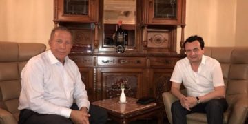 Behgjet Pacolli i përgjigjet Kurtit: Ç’janë këta marksistë që kërcënojnë Ramën se më strehoka mua?! Albin të kam hapur dyert e …