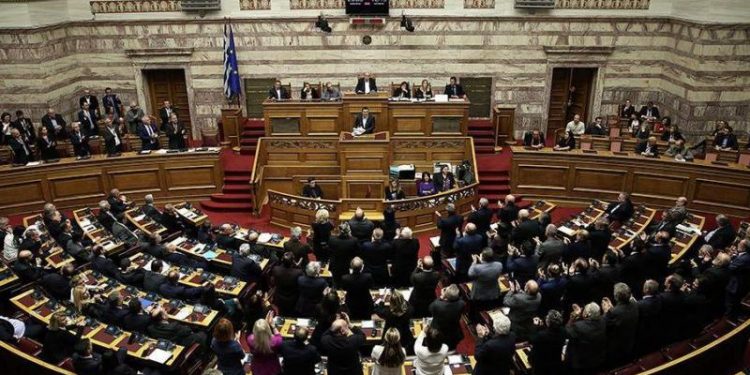 Ligji i ri i Parlamentit Grek për punëtorët sezonalë shqiptarë