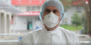 Pëllumb Pipero i përgjigjet kritikëve: Nuk jemi heronj por nuk duam të biem dhe dëshmorë