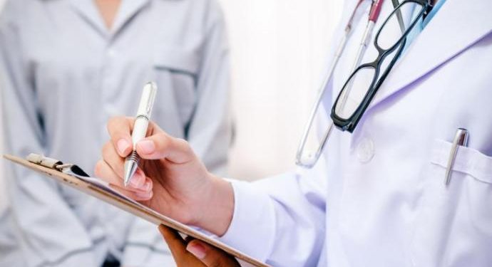 Paralajmërojnë mjekët italianë: Kujdes! Pacientët e dërguar në shtëpi por ende pozitiv janë…“masakra e heshtur”