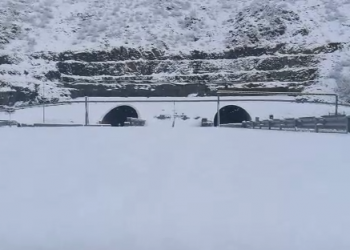 Pranverë dhe borë, zbardhet Kukësi