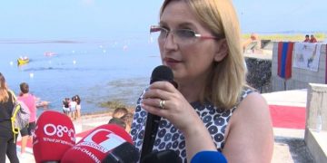 Situata në Shkodër është “ulëritëse”, sipas Voltanës! Sandër Lleshaj i përgjigjet: Kryetarja e “harruar” në zyrë Lëri shkodranët dhe dil hiq lakrat, barishtet e plehrat gjithfarë që kanë zënë rrugët e trotuaret e qytetit