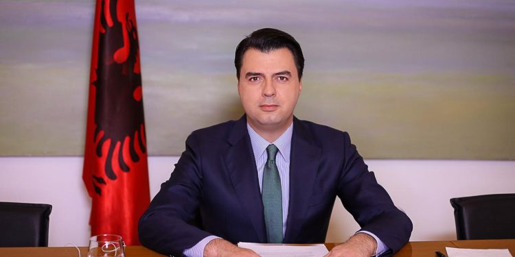 Pas turkut “Ertugrul” del dhe “Borati”! Basha tregon se kalon kohën me serialet dhe me testimet në gojë dhe në mendje për të na shpëtuar siç di vetëm ai!