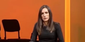 Rrëfimi i trishtë i gruas: Burri do ikte në Itali të merrej me “mall”, por ai shkonte se jetonte me ish-bashkëshorten