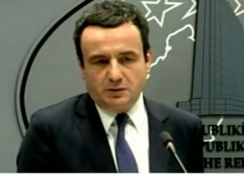 Kërcënohet me jetë Albin Kurti: “10 milionë kush ma bie kokën”. Reagon Vetëvendosje