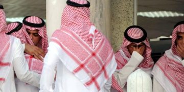 Përgatitet spitali elitar, 150 pjesëtarë të familjes mbretërore të infektuar me koronavirus