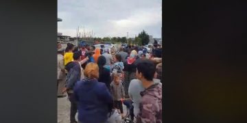 Grumbullimet e njerëzve në Fier, reagon Rama: E turpshme nxitja e komunitetit rom për të inskenuar shfaqje të rrezikshme, po përdoren si mish për top