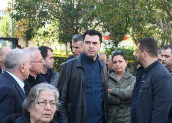 Përçartje antilkushtetuese e opozitës! Lulzimi dhe PD po përgatitet për protesta?! Vëndi në krizë! Rama po vjedh shqiptarët duke u hequr liritë themelore