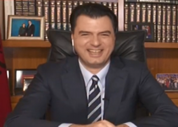 Basha: S’po takoj familjen nga frika këto kohë, po s’duhet të llastohem! Jam më i ri se Johnson dhe e përballoj koronavirusin
