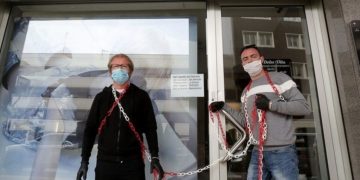 Koronavirusi, “revolta” e berberëve: Nuk mund të qëndrojmë ende mbyllur