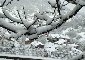 Dëborë në pranverë, zbardhet zona turistike në vend