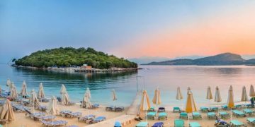 “TripAdvisior” rendit Sarandën në vendin e dytë ndër destinacionet për t’u vizituar në 2020