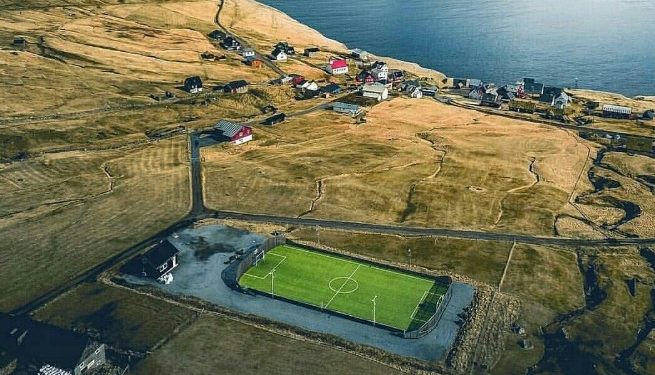 Ishujt “e lumtur” fillojnë kampionatin me dy muaj vonesë. Zbuloni rregullat e çuditshme