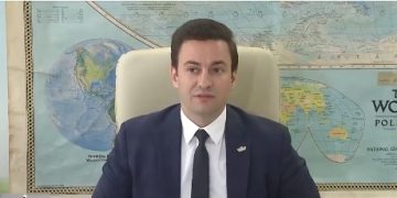 Drejtori i AAC Krislen Keri pas dorheqjes : Bëra “Aviacionin Civil” sipas standardit të BE-së! Futa për herë të parë çmime të ulëta biletash…