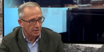 Kështu ndodh kur e mëson teknologjinë në “moshë të harruar”! “Nesër do të dal pa leje nga shtëpia”! “Rebelohet” Mark Marku kundra vetes! Fton qytetarët që nuk kanë hallet e tij, të revoltohen kundra qeverisë