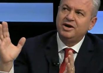 Projektligj për “Dosjet”, Murrizi: Të shkëputemi nga e kaluara komuniste dhe pastrojmë politikën. Mjaft më, u bënë 30 vjet