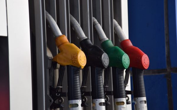 Çmimi i naftës, Shqipëria e treta në botë: Lë pas Zvicrën, Monakon, Britaninë e Madhe dhe Greqinë