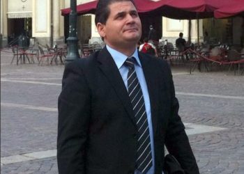 Kush mashtron?! Vëllai i Pjerin Ndreut, drejtor Paulini i përgjigjet Auron Tares: Ke gënjyer! Pranon se jahti iku pa furnizuar me karburant dhe ushqime