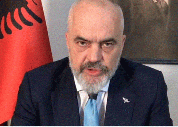 “Gënjeu për testet”, Rama i përgjigjet PD-së: Kjo strategji është përcaktuar nga komiteti! Shqipërisë s’do i mungojë asgjë edhe nëse do jetë prapa diellit