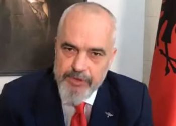 “Turp, turp atyre që luajnë patriotash”! Rama: Të shtunën nisim riatdhesimet nga Roma, prenotoni vetë që tani biletat e avionit dhe hotelet për karantinë