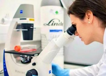 Koronavirusi, zbulohet motori që e shumëfishon. Shkenca: “Tani është më e lehtë të gjesh ilaçe”