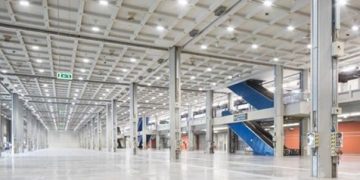 “Rekordi italian”, ja si u ndërtua brenda 10 ditësh spitali më i madh i terapisë intensive për COVID-19 në Milano