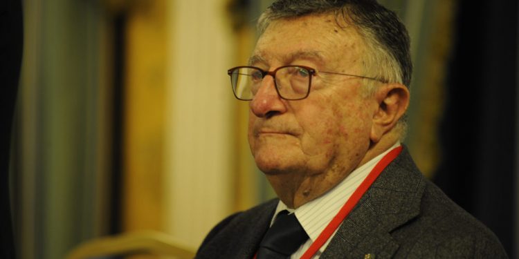 Eksperti italian: Koronavirusi nuk është Ebola, po ekzagjerohet rreziku! S’ka nevojë për vaksinë