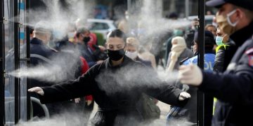 Mes fotove më të mira të ditës, “The Guardian” zgjedh një nga Tirana!