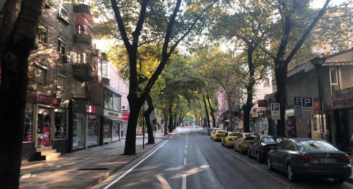 PD akuza Veliajt për shkelje ligjore: Heqja e parkimit publike për korsi biçikletash te “Myslim Shyri” një goditje e rëndë për bizneset!