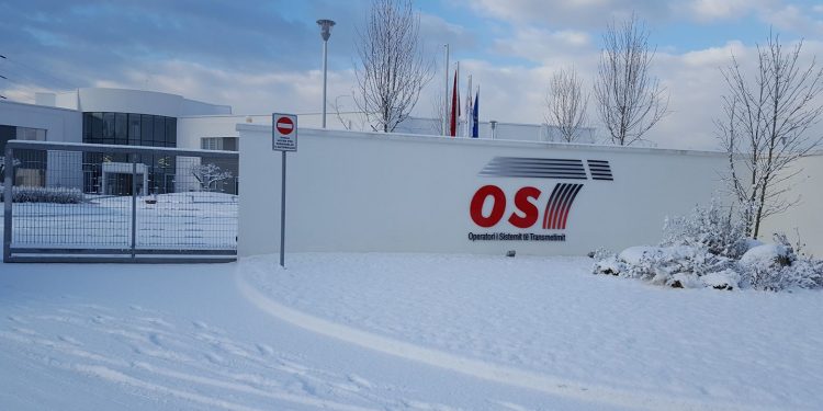 300 milionë lekë bileta avioni, 240 milionë për qoka dhe 800 milionë për riparim makinash! Çmenden drejtorët e Ramës të marr “peshqesh” nga Meta