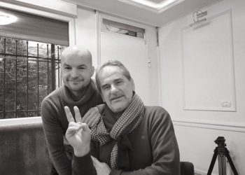 “Se për ju s’më rruhet!”! Aktori që s’ka luajtur kurrë Artur Zheji u jep mend aktorëve pa diplomë: Ku gabuan gazetarët përballë Ramës?! Nga Alfred Lela që qeshte deri pyetjet qesharake që e bënin Ramën t’i tallte