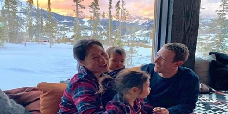 Jeta e thjeshtë e njeriut që “kontrollon” botën (Foto)