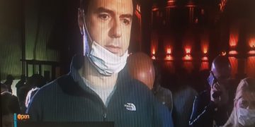 Basha nga teatri u “qahet” lularëve: Për sa kohë të jetë ky njeri në krye të punëve, batërdia do të vazhdojë