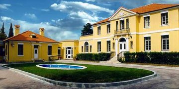 Doni të punoni në Ambasadën Amerikane në Tiranë? Mësoni për çfarë bëhet fjalë dhe kur është afati i aplikimit