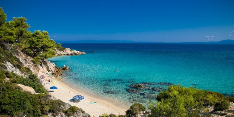 Nuk ka më pengesa/ Greqia do të hapë kufirin me Shqipërinë për …