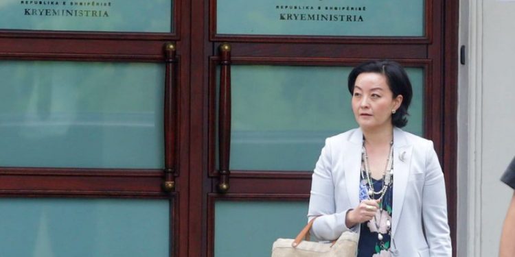 Kim dhe ambasadorët e BE në zyrën e Ramës! Politika e listave për deputet me para kapet “mat”: SHBA kërkon sistem zgjedhor sipas modelit danez