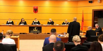 Precedenti “Daci”, firma e tij vendimtare vetëm në 6 raste, nëse zhbëhen vendimet Adriatik Llalla rrezikon të futet në veting