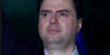 Luli “qan” me lot krokodili …“gabova”!