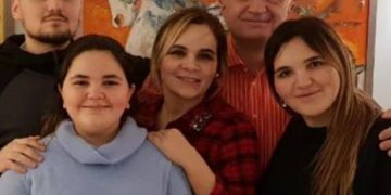 A do ja hash veshin Edi Ramës?! Kryemadhi nuk i përgjigjt pyetjes por tregon fundin padashje: Fëmijët e mijë do ta vuajnë shumë më shumë këtë që bëjë unë dhe burri im!