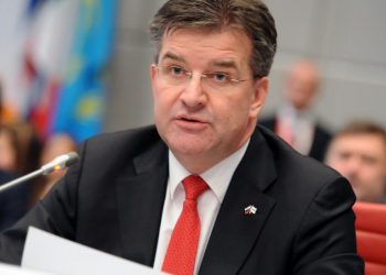 Shkëmbim territoresh Kosovë- Serbi? Përfaqësuesi i BE siguron: Nuk është në axhendë, është përgjegjësi e 2 vendeve