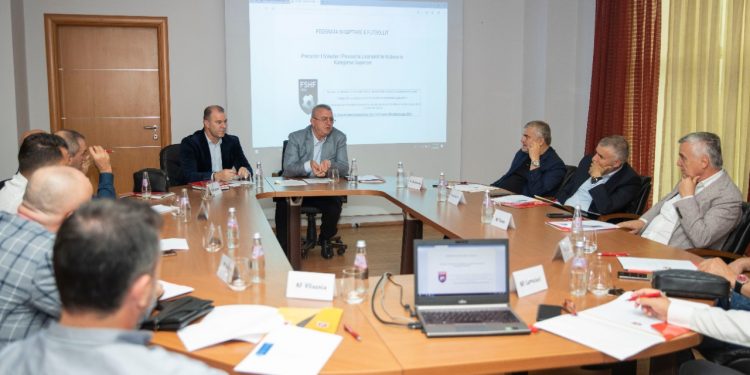 FSHF vendosi sot në mbledhje datën e rikthimit të futbollit në Shqipëri