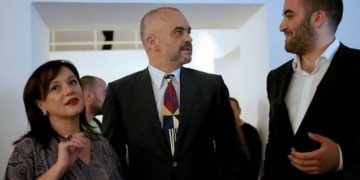 “Jepja jetën time ta nxirrja nga koma”! Rama tregon historinë prekësë të Gregut në spital